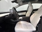 Tesla Model 3 2020 Sininen