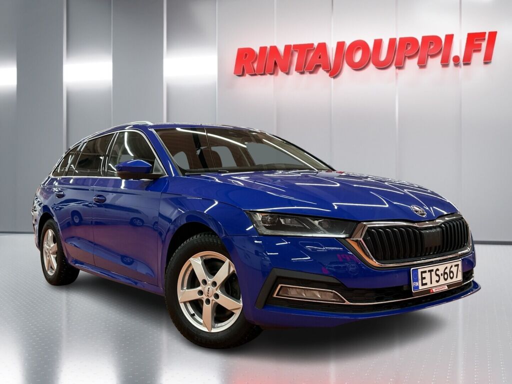 Skoda Octavia 2021 Sininen