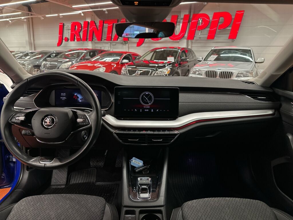 Skoda Octavia 2021 Sininen