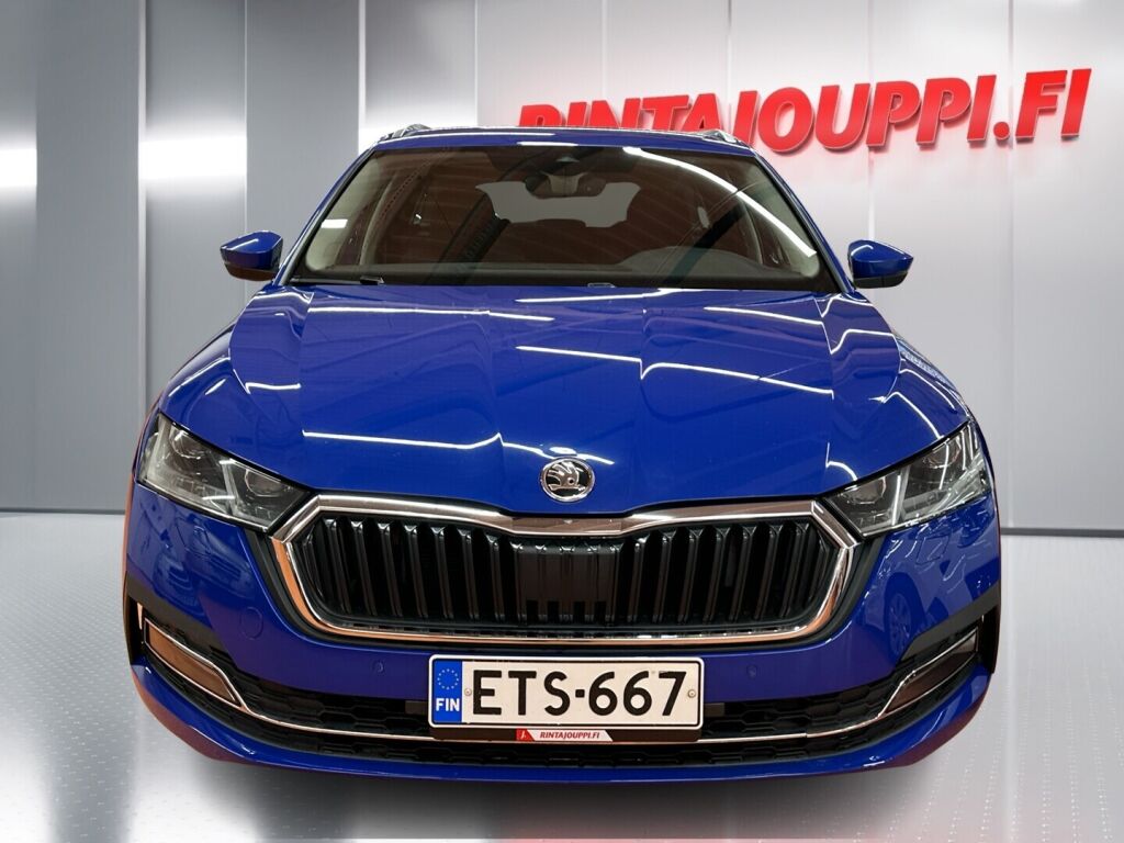 Skoda Octavia 2021 Sininen