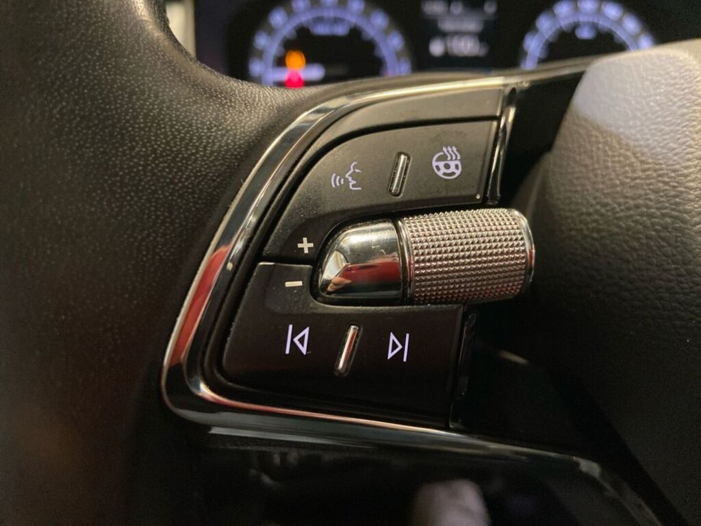 Skoda Kodiaq 2021 Musta