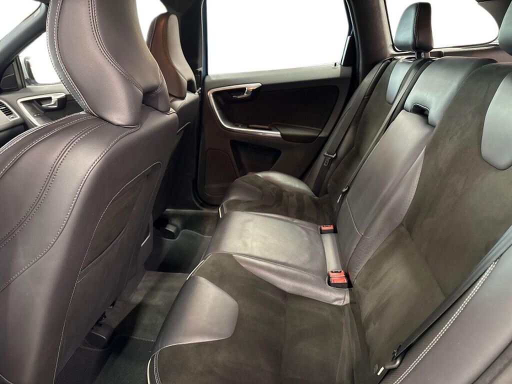 Volvo XC60 2015 Sininen