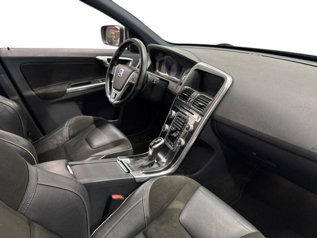 Volvo XC60 2015 Sininen