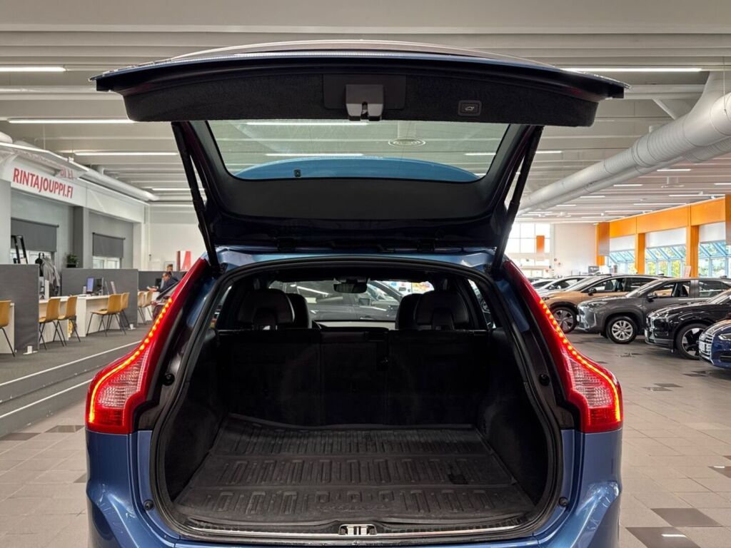 Volvo XC60 2016 Sininen
