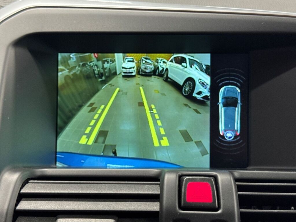 Volvo XC60 2016 Sininen