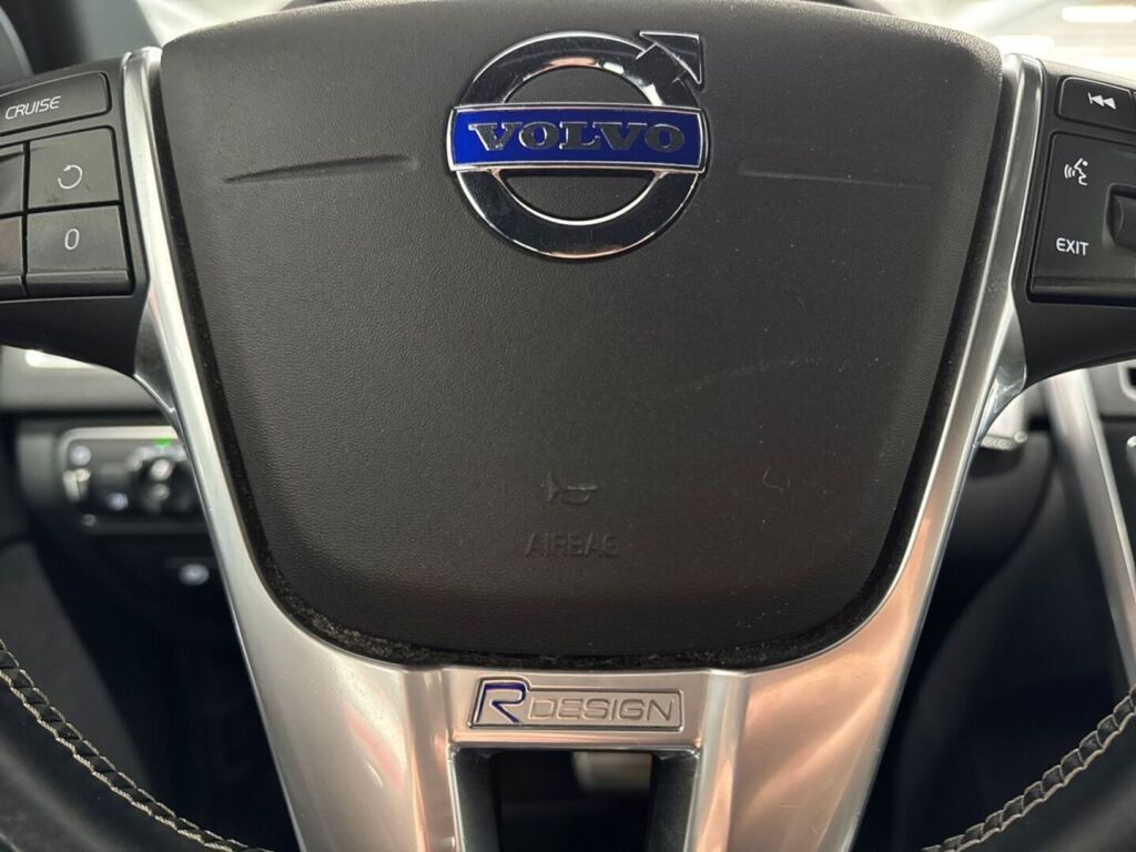 Volvo XC60 2016 Sininen