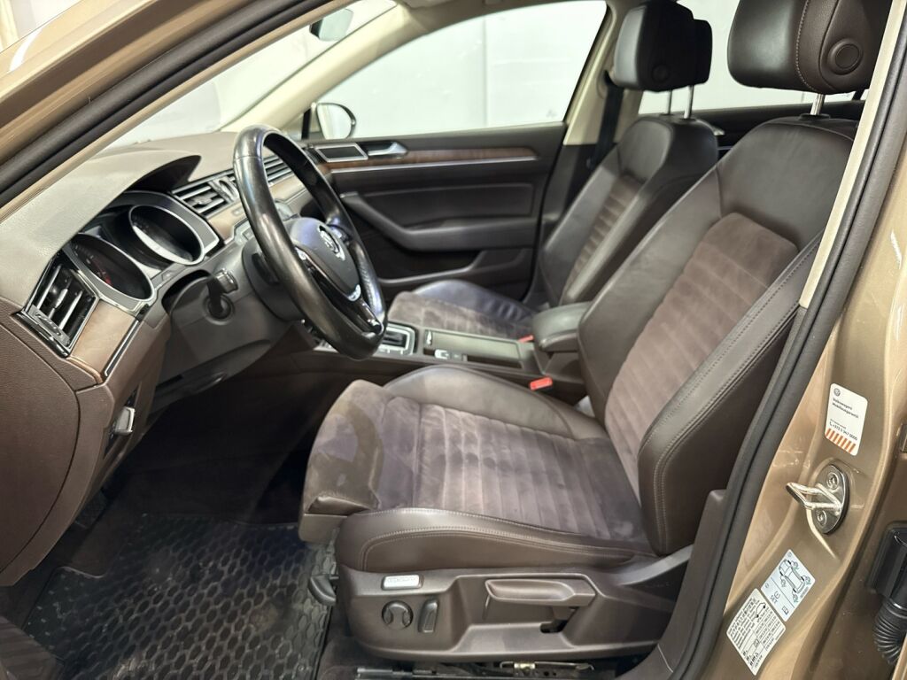 Volkswagen Passat 2016 Ruskea (beige)