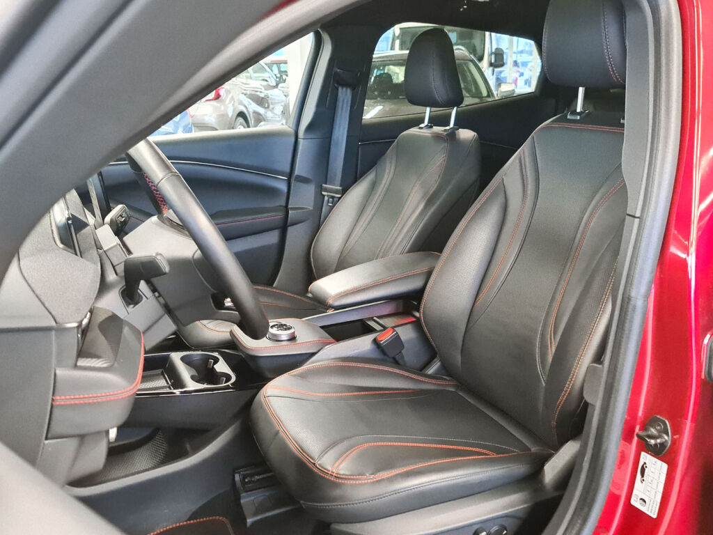 Ford Mustang Mach-E 2021 Punainen