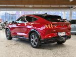 Ford Mustang Mach-E 2021 Punainen