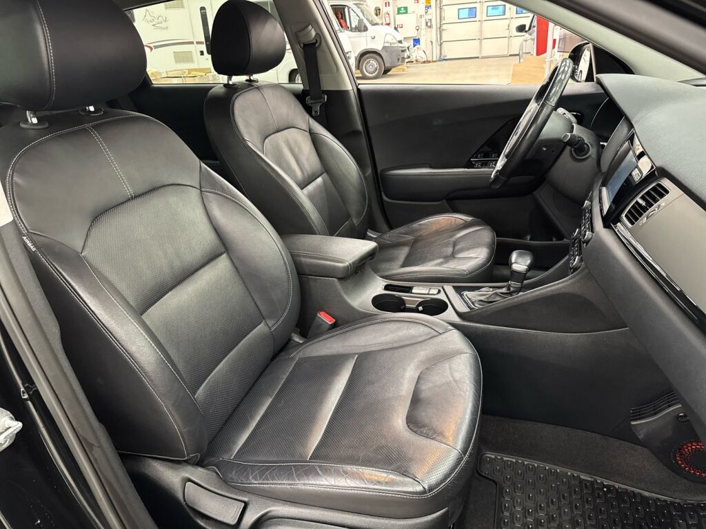 Kia Niro plug-in 2018 Musta