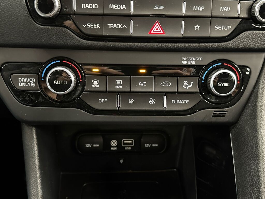 Kia Niro plug-in 2018 Musta