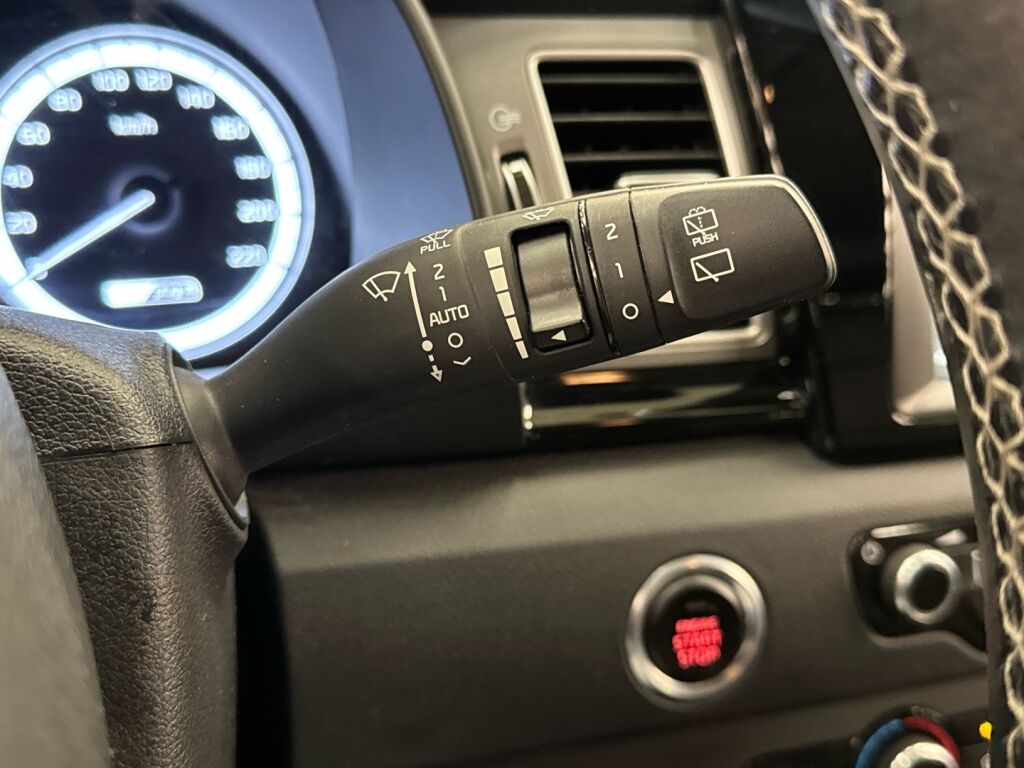 Kia Niro plug-in 2018 Musta