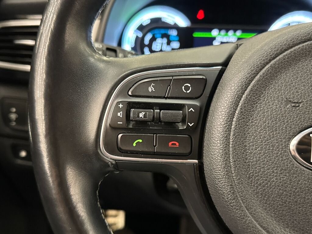 Kia Niro plug-in 2018 Musta