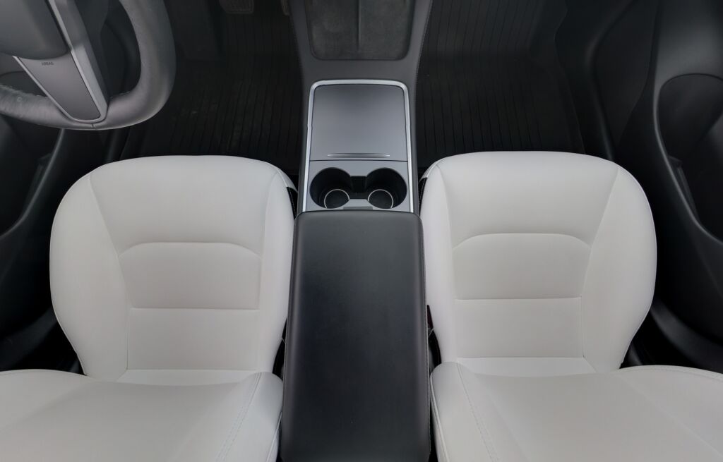 Tesla Model 3 2021 Valkoinen