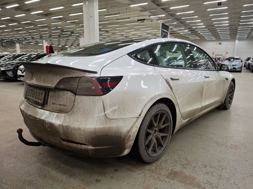 Tesla Model 3 2021 Valkoinen
