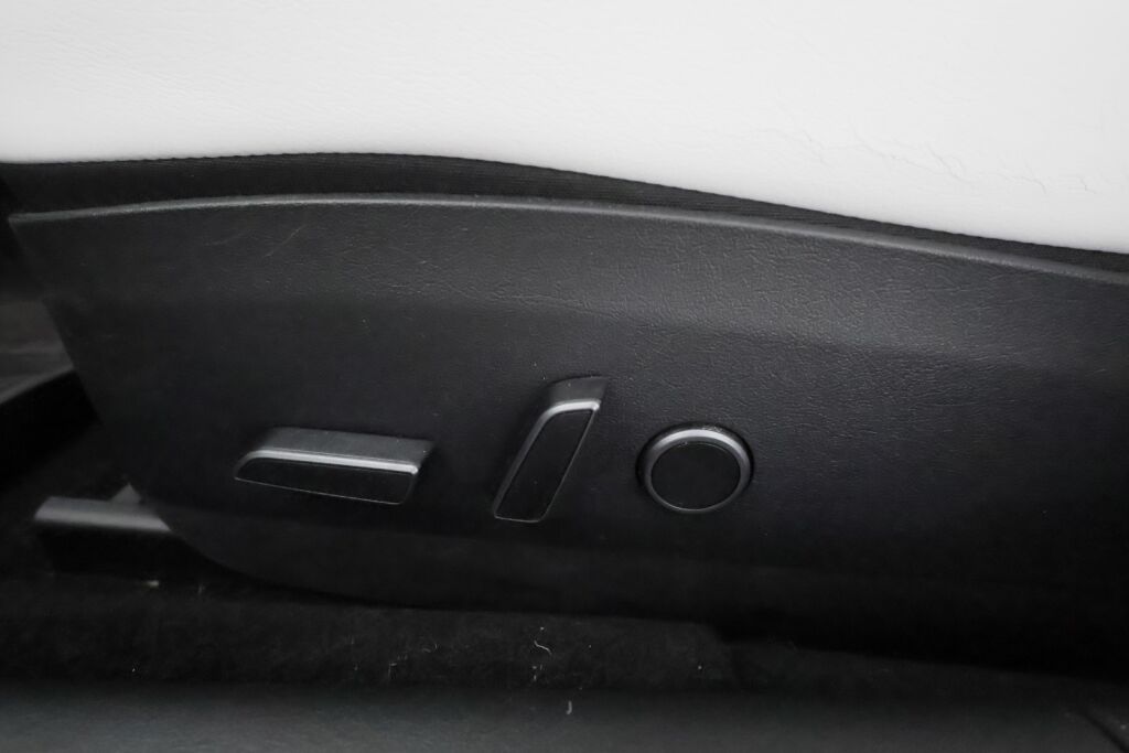 Tesla Model 3 2021 Valkoinen