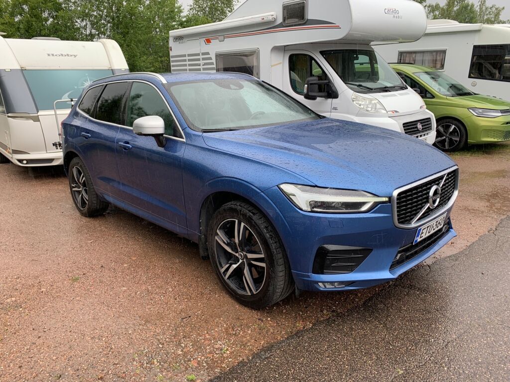 Volvo XC60 2018 Sininen