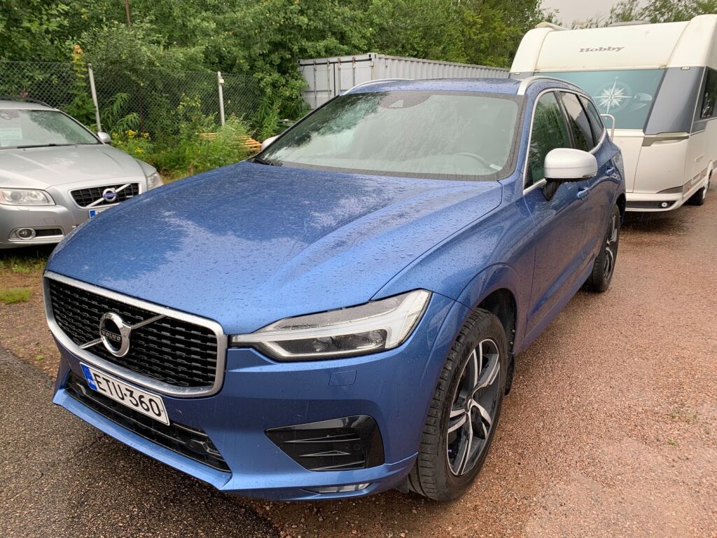 Volvo XC60 2018 Sininen