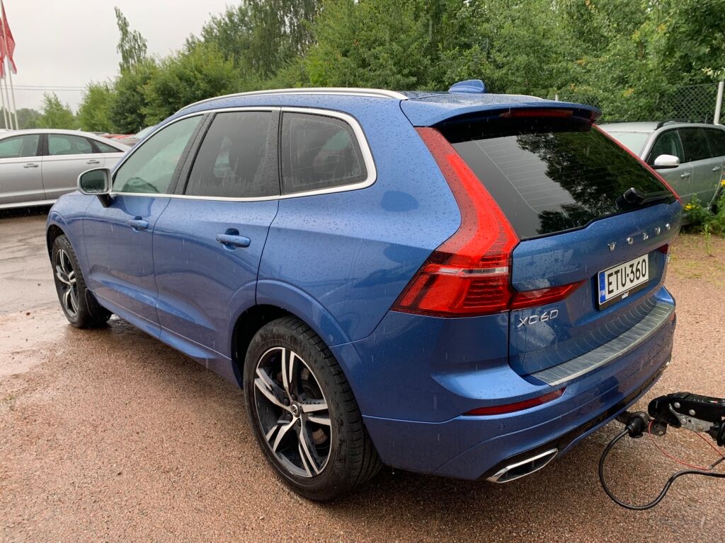 Volvo XC60 2018 Sininen