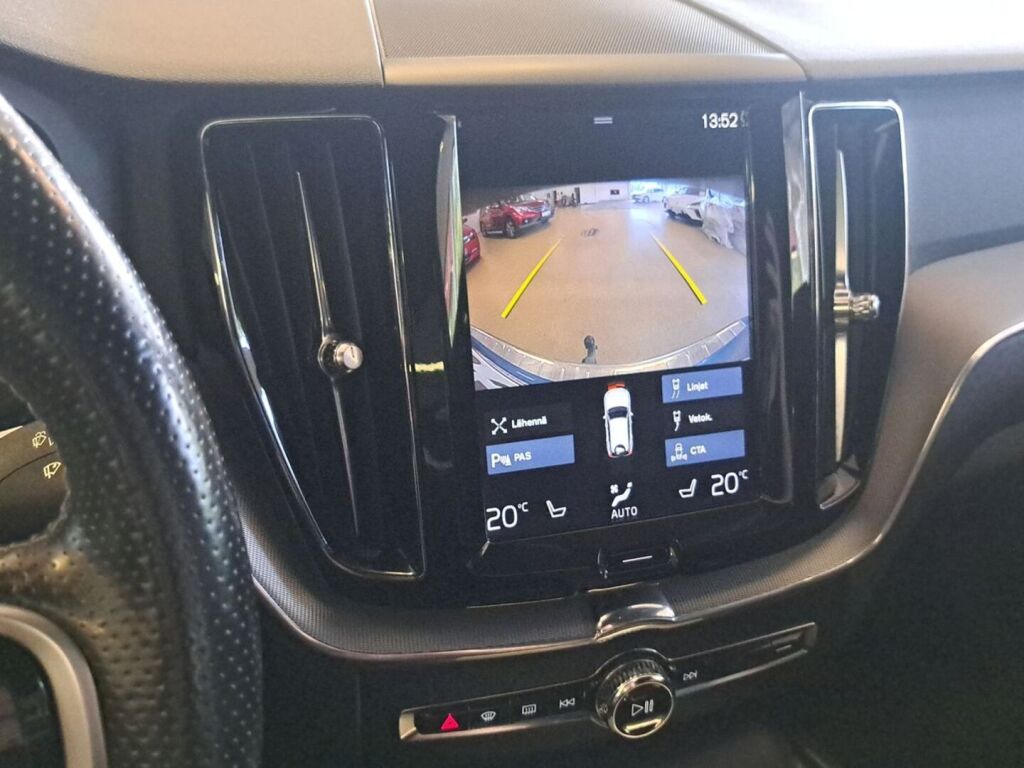 Volvo XC60 2018 Sininen