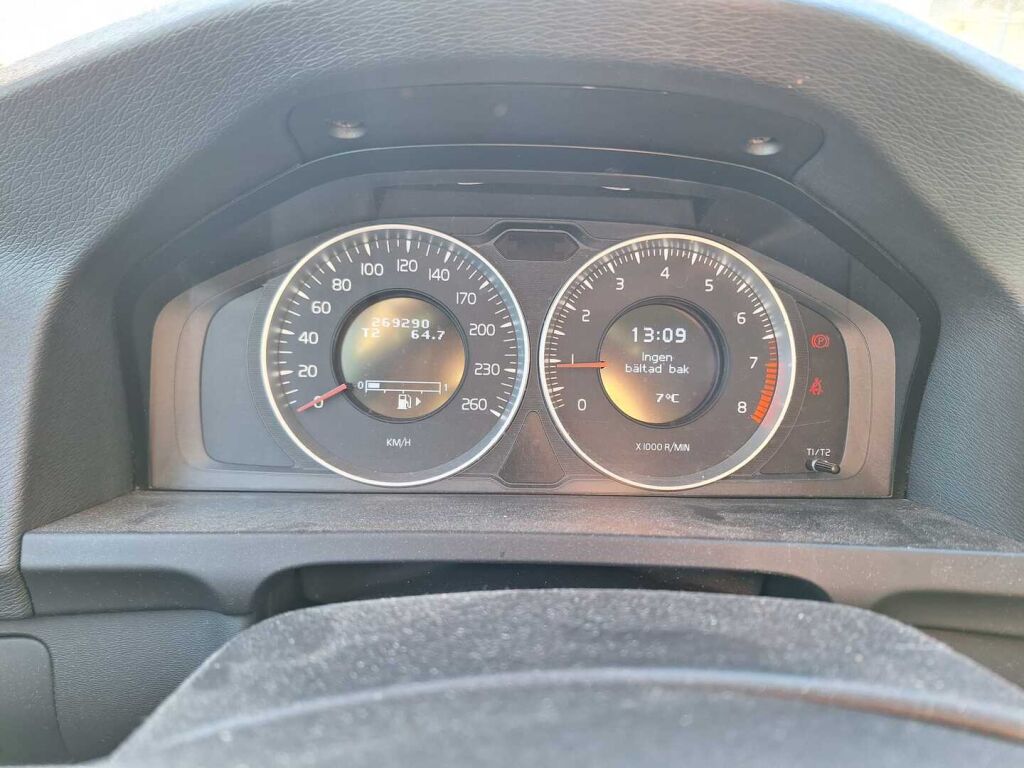 Volvo V60 2010 Musta