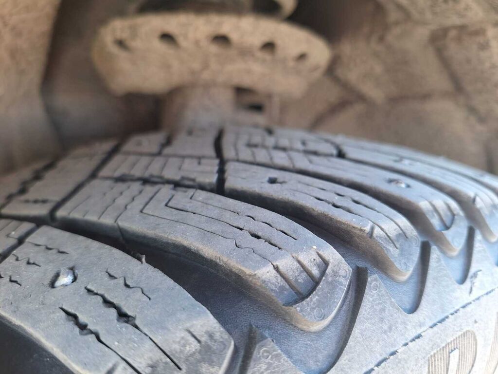 Volvo V60 2010 Musta