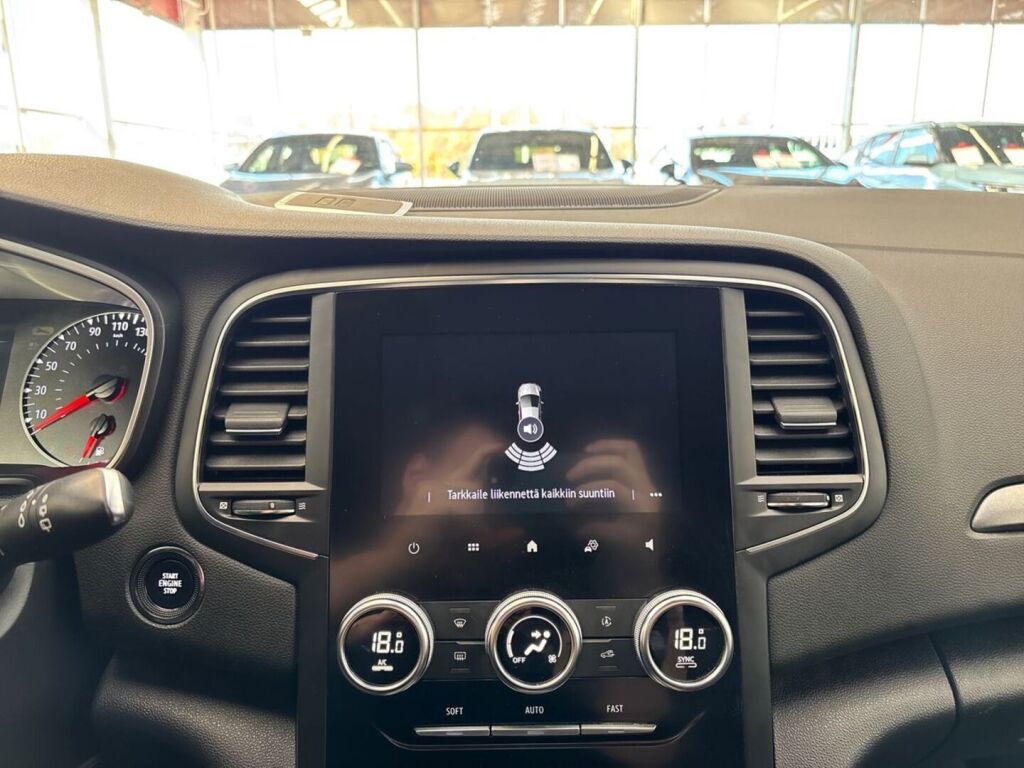 Renault Megane 2022 Valkoinen