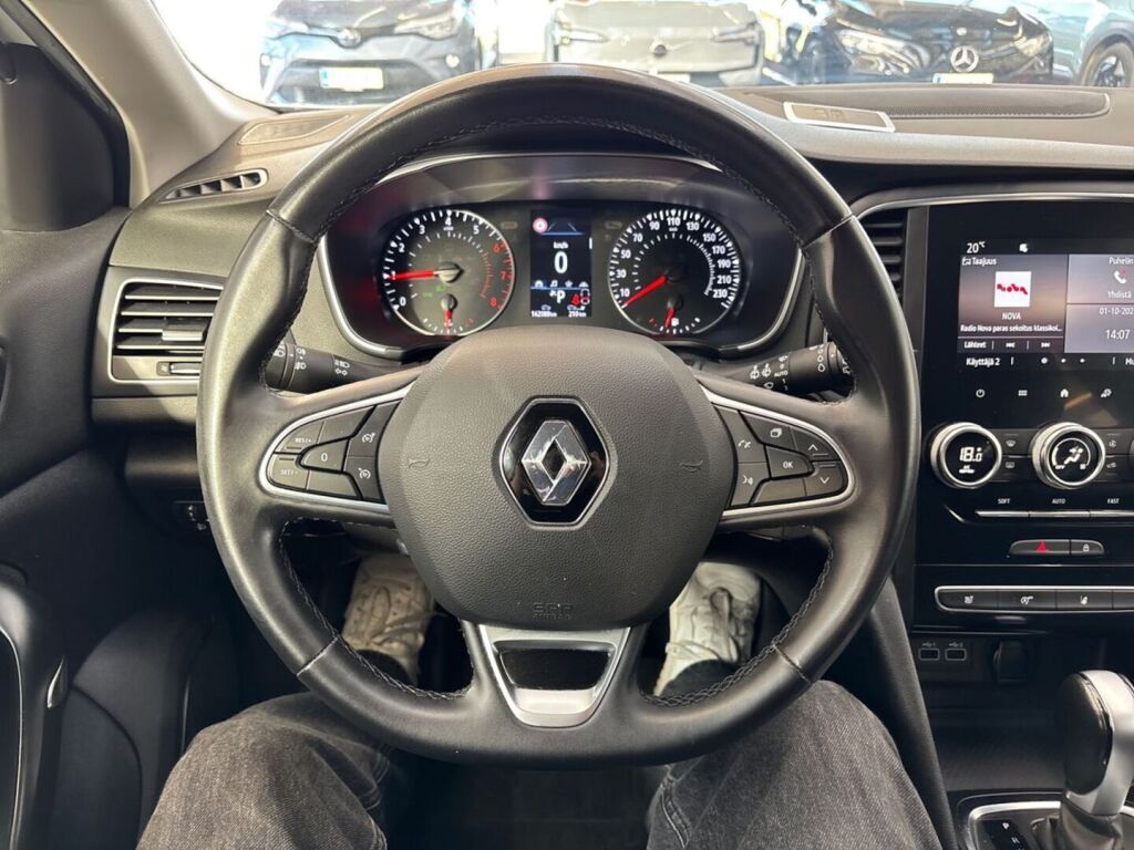Renault Megane 2022 Valkoinen