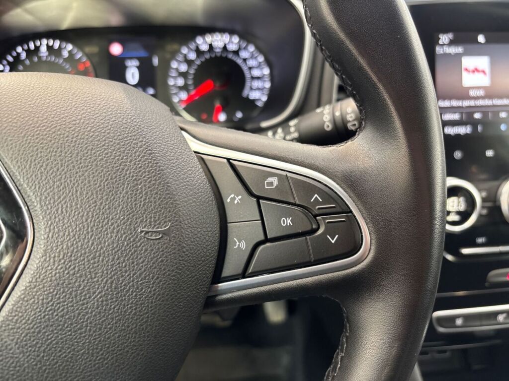 Renault Megane 2022 Valkoinen
