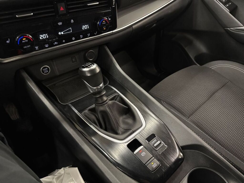 Nissan Qashqai 2022 Harmaa