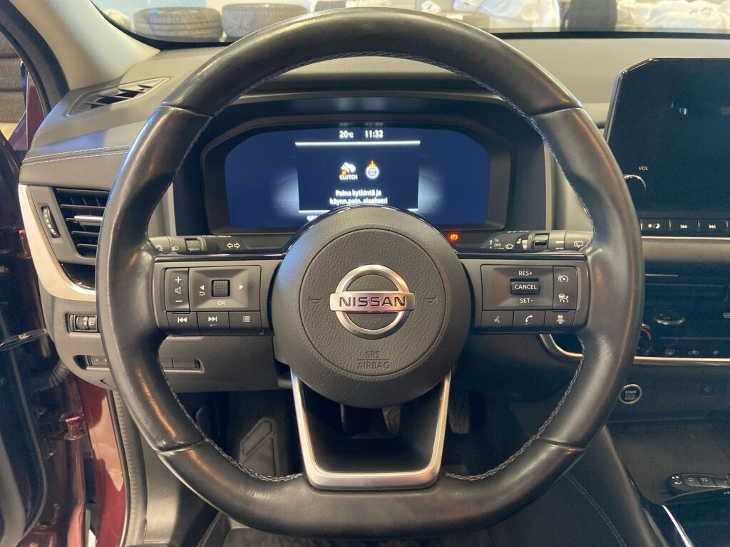 Nissan Qashqai 2021 Punainen