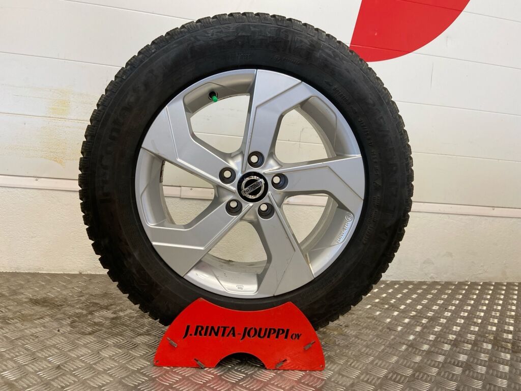 Nissan Qashqai 2021 Punainen