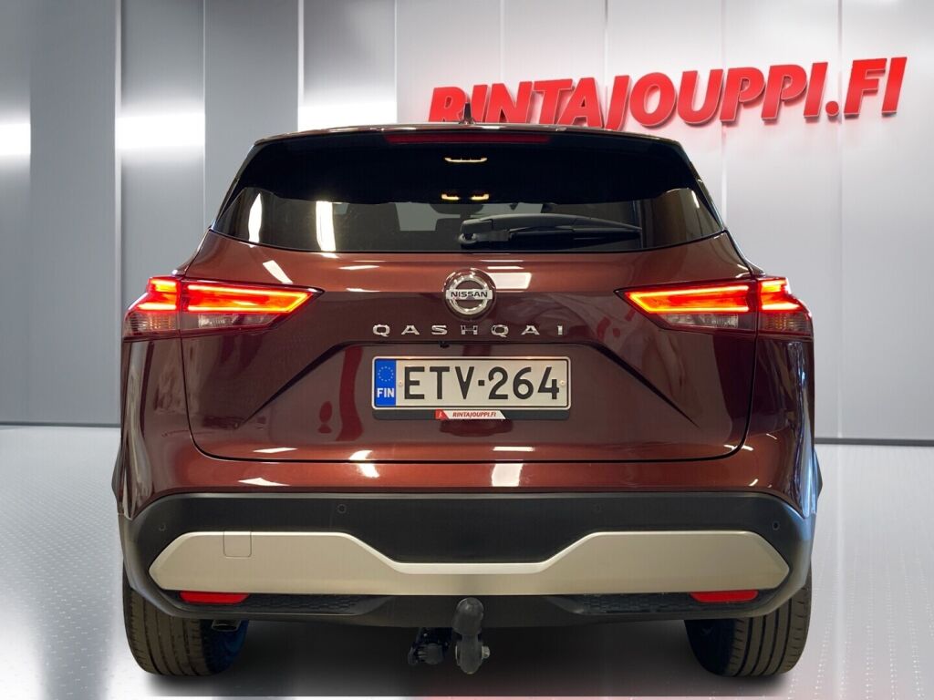 Nissan Qashqai 2021 Punainen
