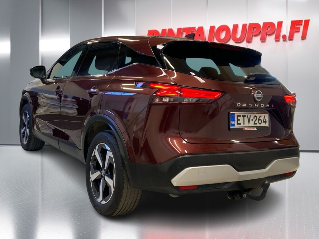 Nissan Qashqai 2021 Punainen