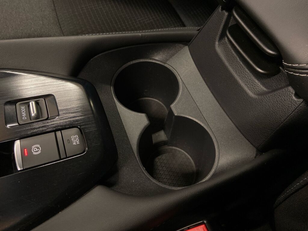 Nissan Qashqai 2021 Punainen