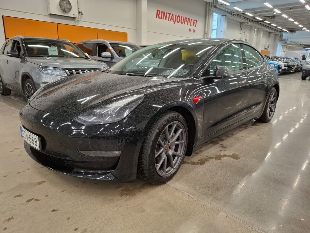 Tesla Model 3 2021 Musta