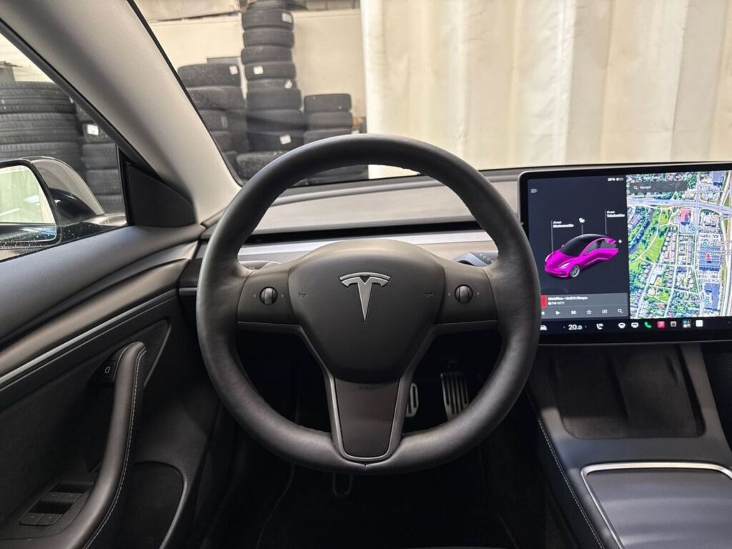 Tesla Model 3 2021 Musta