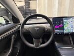 Tesla Model 3 2021 Musta