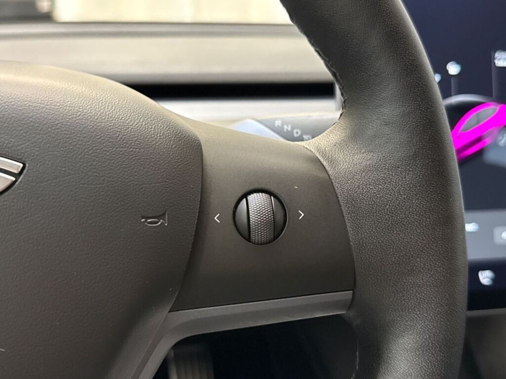 Tesla Model 3 2021 Musta