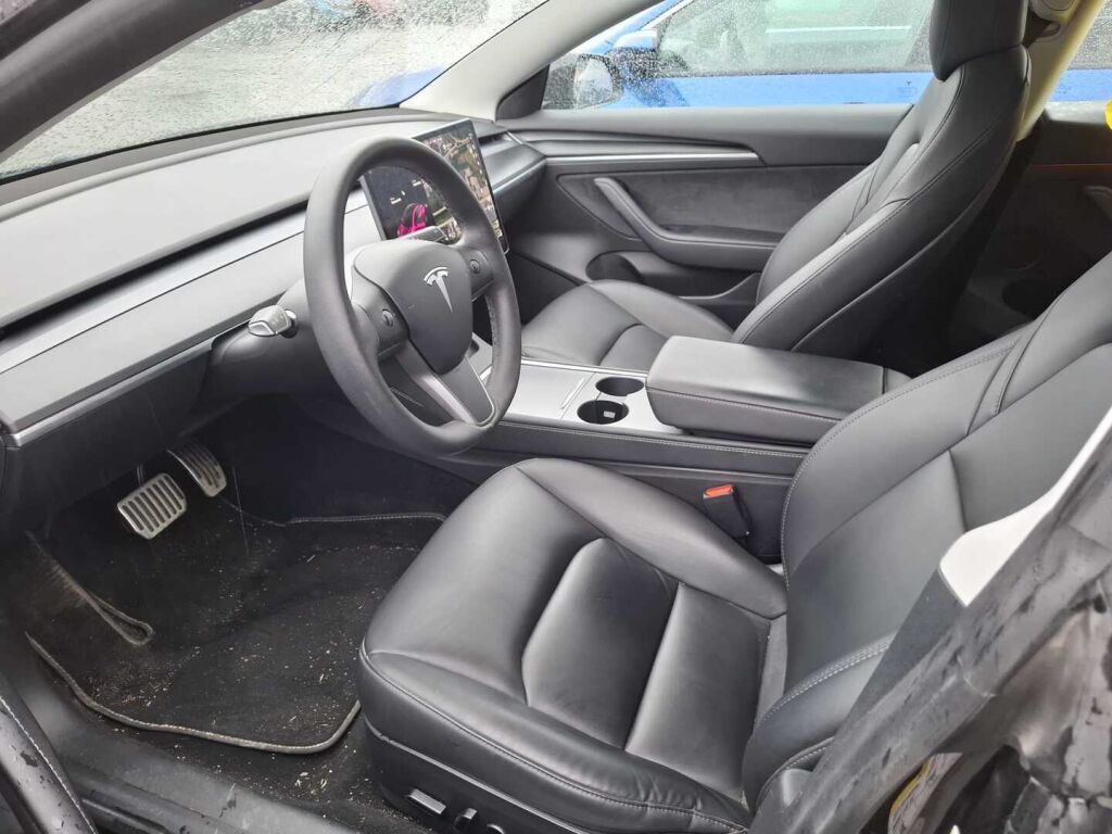 Tesla Model 3 2021 Musta