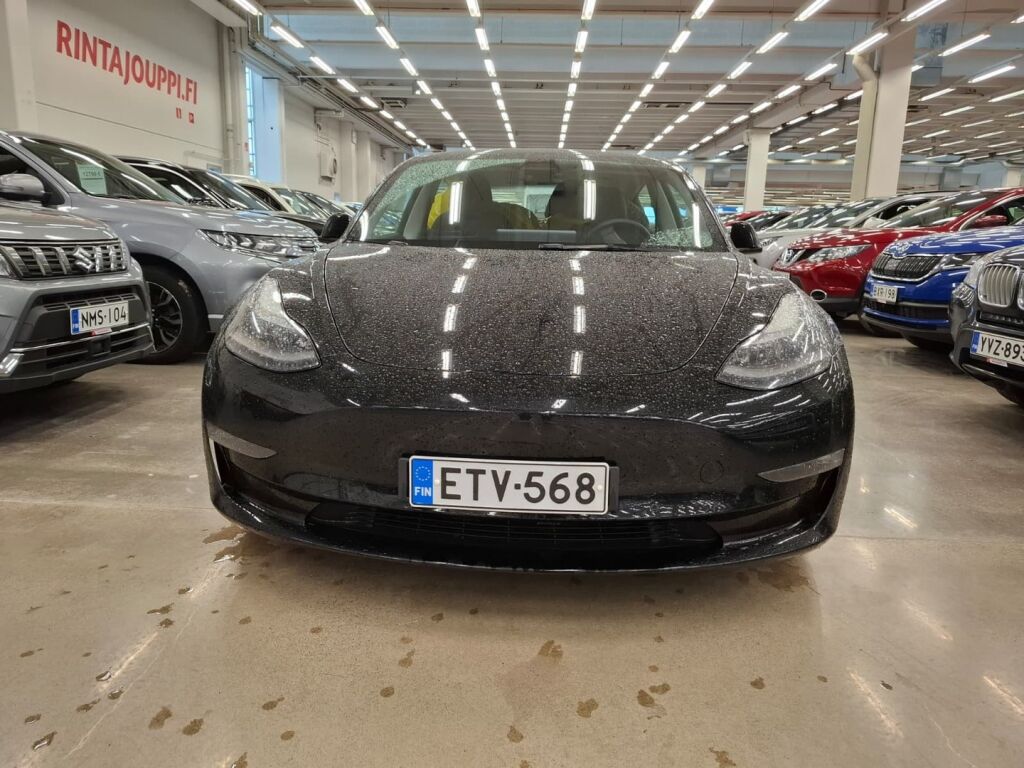 Tesla Model 3 2021 Musta