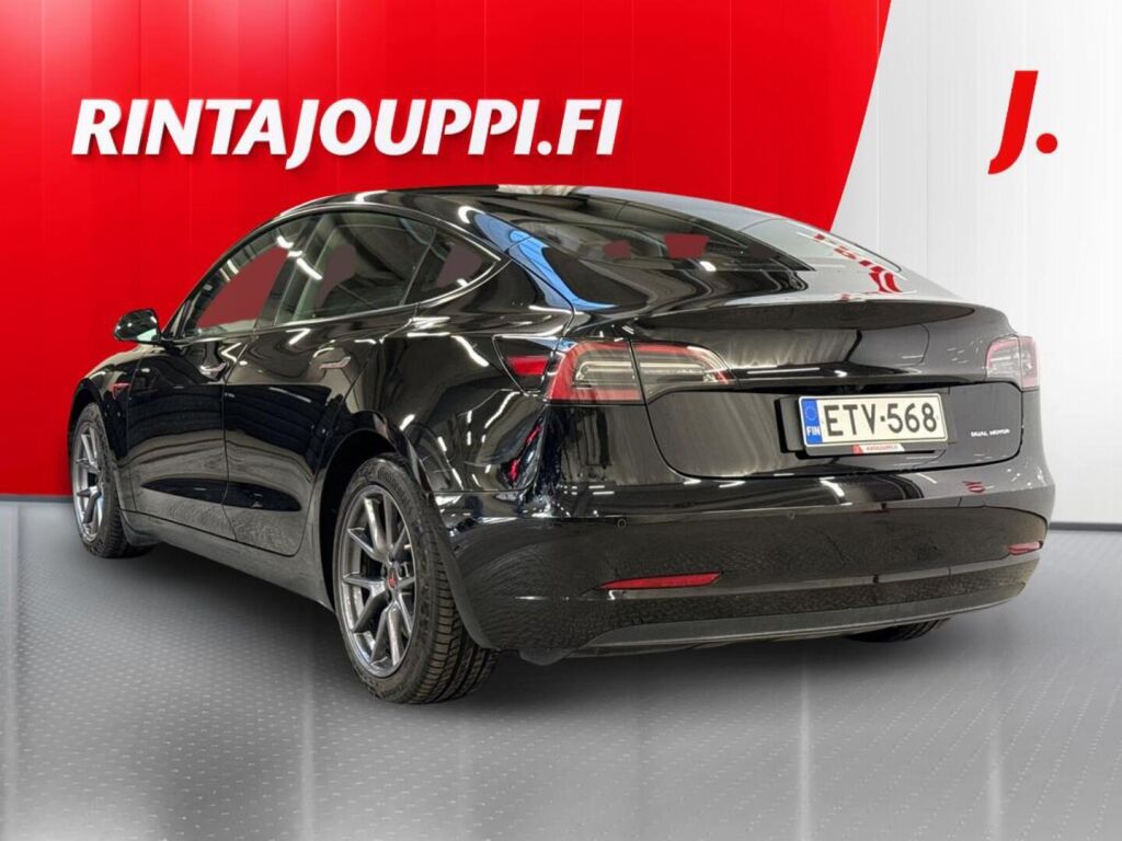 Tesla Model 3 2021 Musta