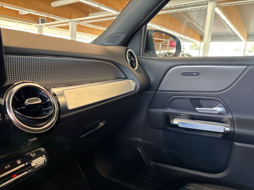 Mercedes-Benz GLB 2022 Musta