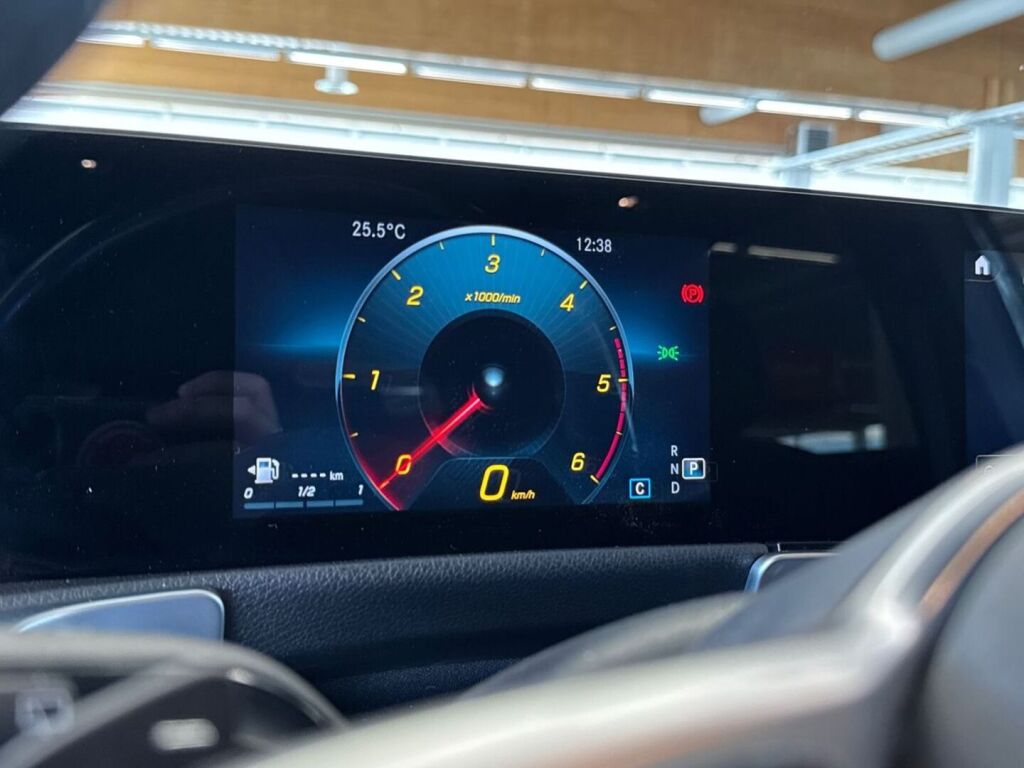 Mercedes-Benz GLB 2022 Musta