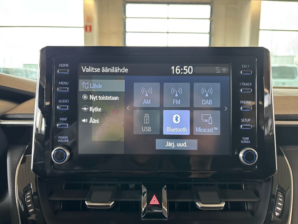 Toyota Corolla 2022 Ruskea (beige)