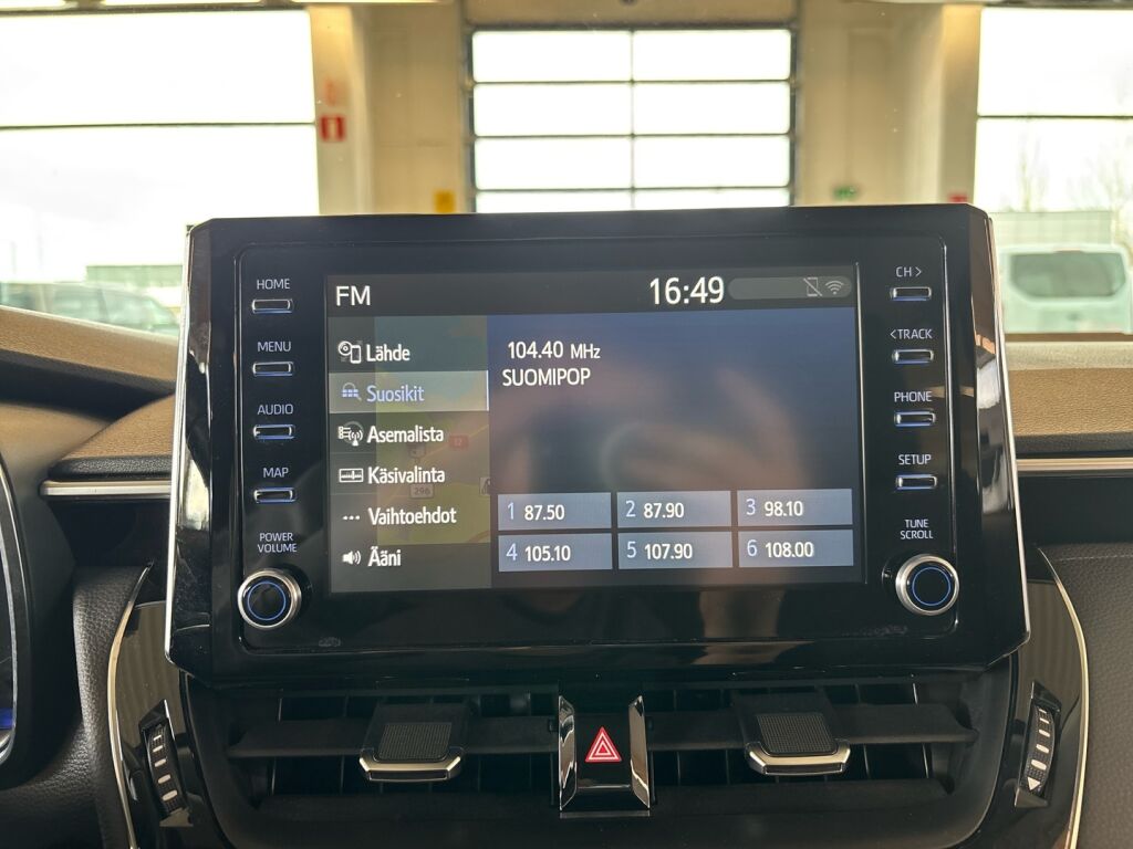 Toyota Corolla 2022 Ruskea (beige)