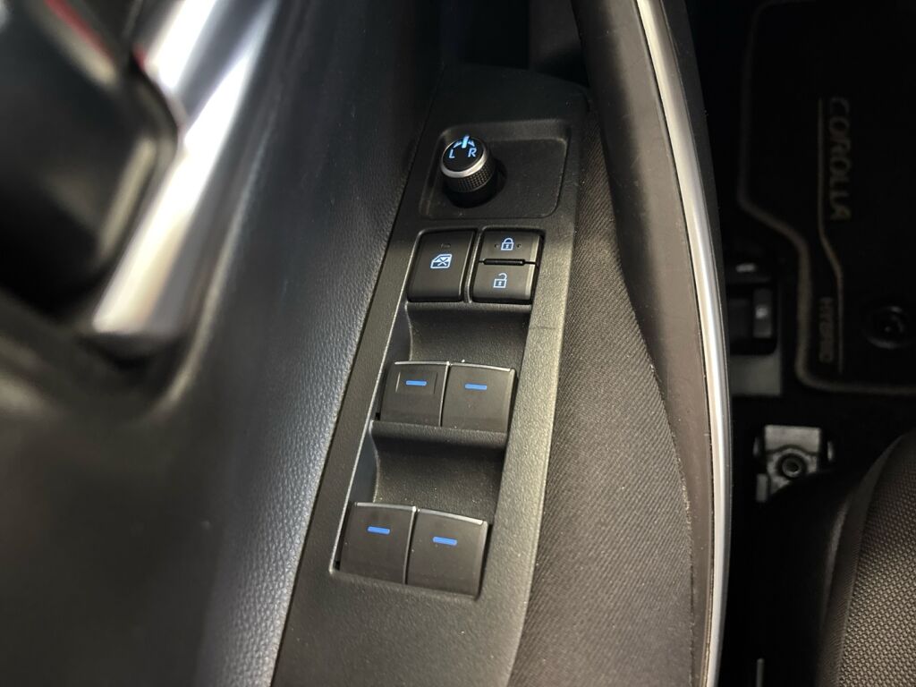 Toyota Corolla 2022 Ruskea (beige)