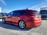 Ford Mondeo 2022 Punainen