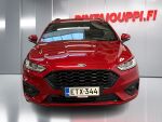 Ford Mondeo 2022 Punainen
