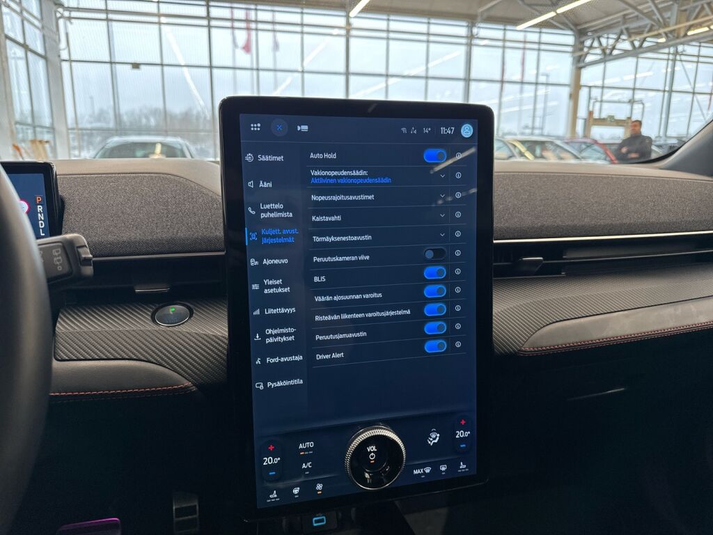 Ford Mustang Mach-E 2022 Punainen